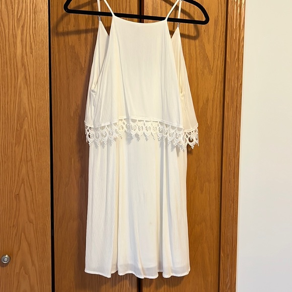 LuLu’s Crepe Dress Size Medium - Picture 1 of 11